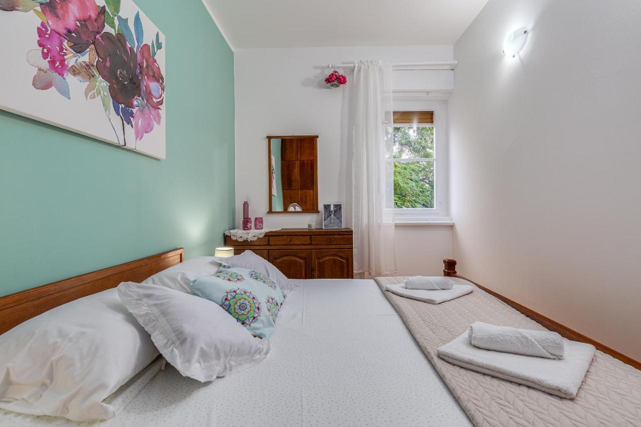 Apartment 'Olivia' Zara Esterno foto