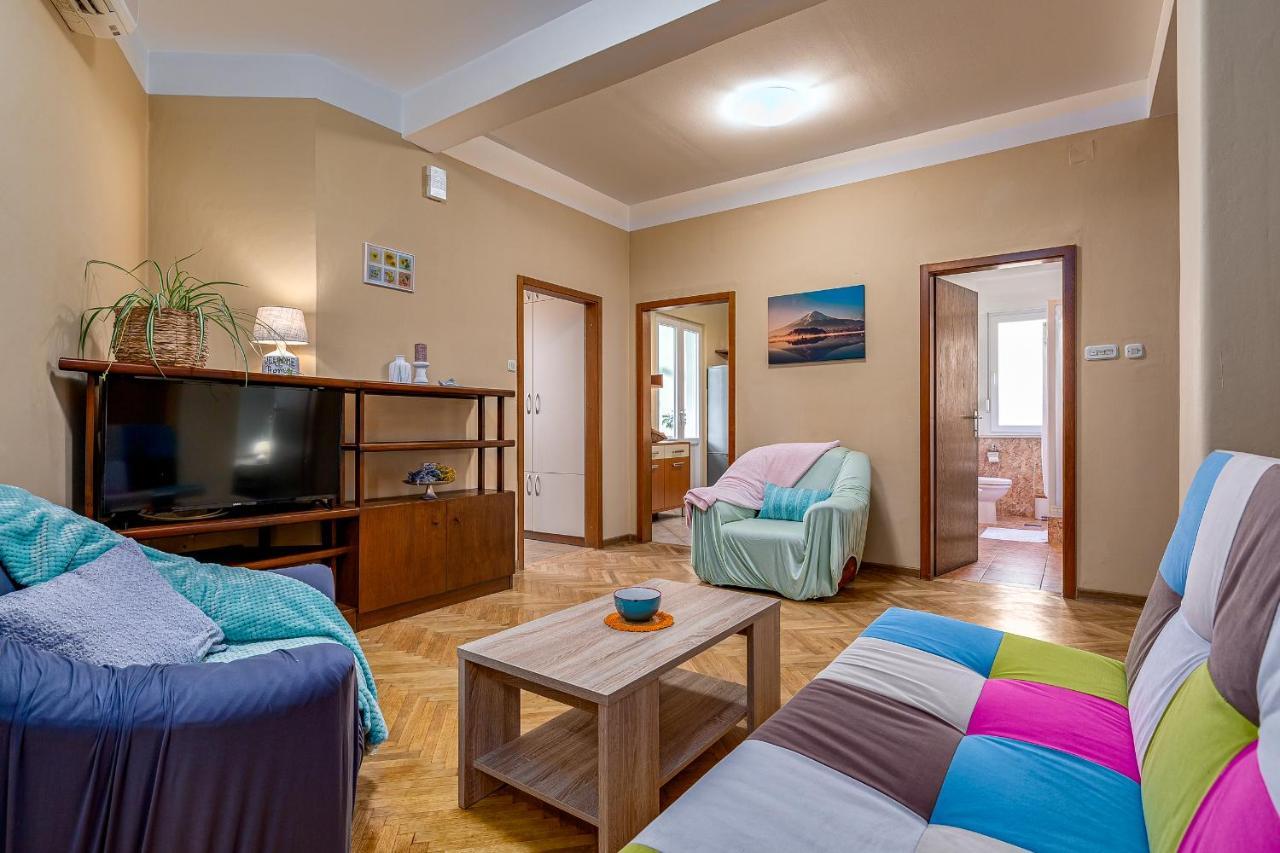 Apartment 'Olivia' Zara Esterno foto