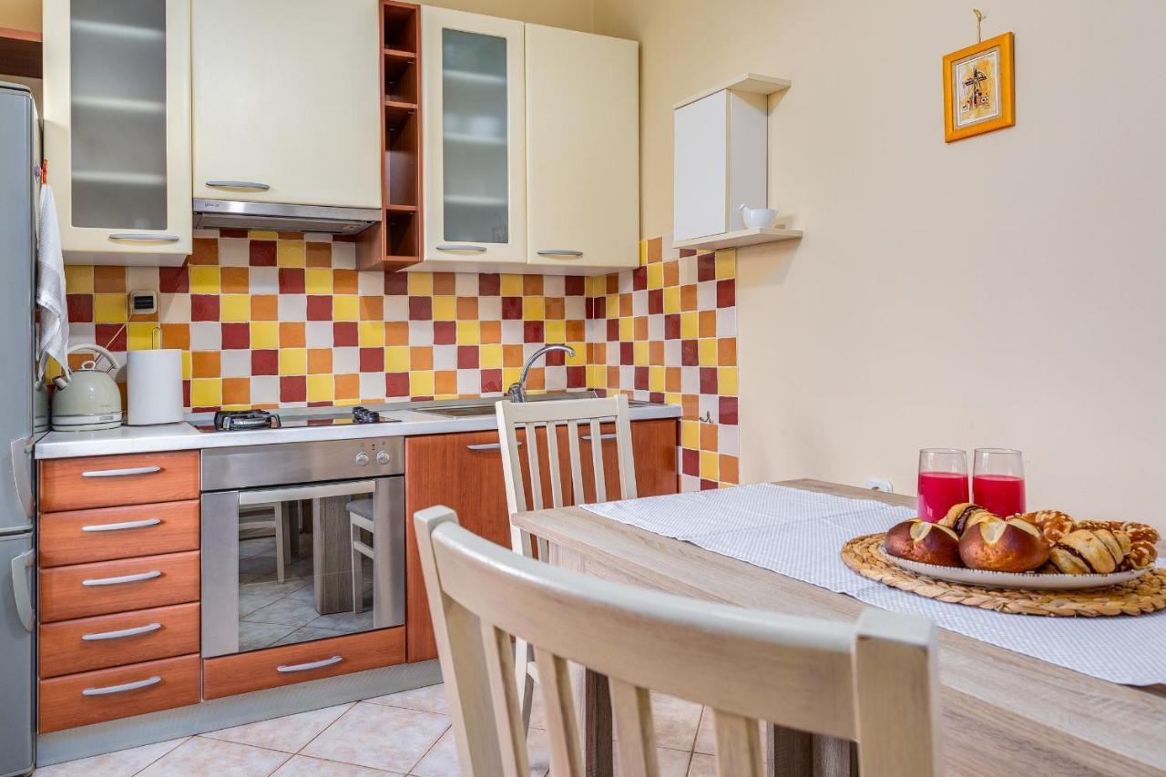 Apartment 'Olivia' Zara Esterno foto